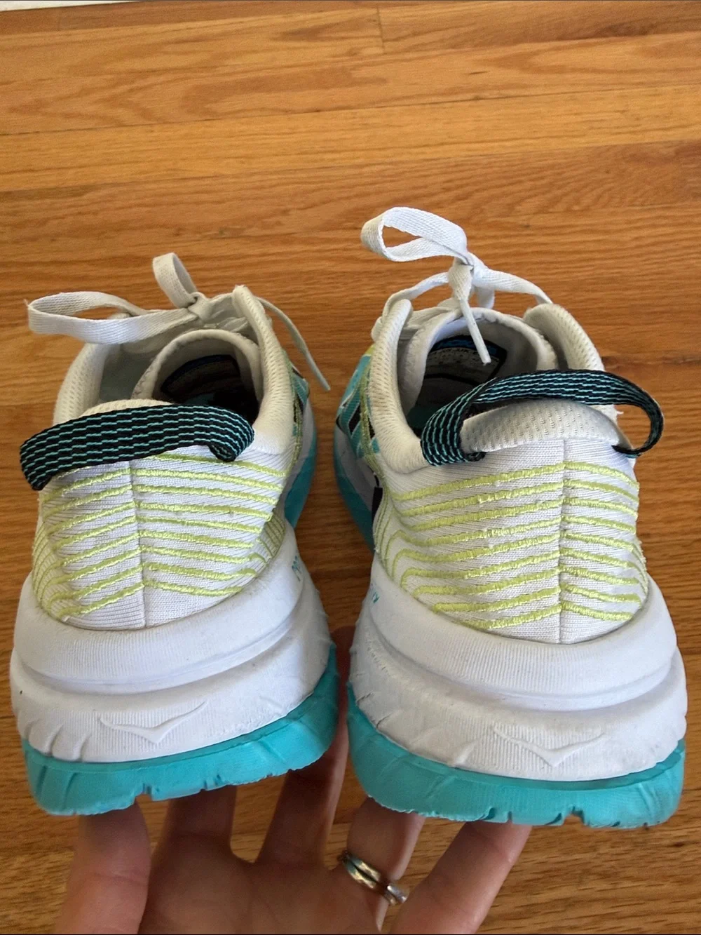 Hoka One One Kona Carbon X All Gender Running Shoe Sea Blue White EU 42